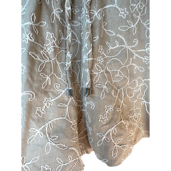 2/$30 ZARA Size 28 Beige White Embroidered Floral Dainty Shorts - Picture 6 of 13